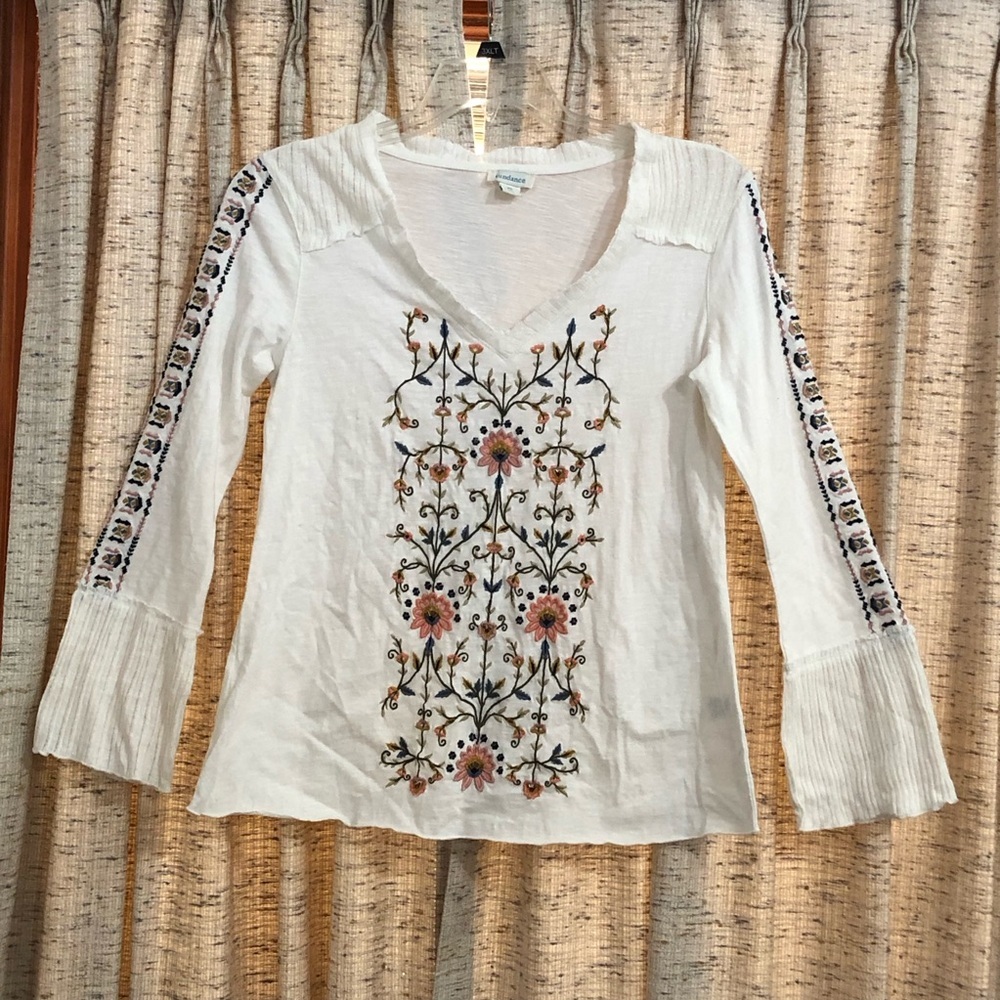 Sundance Floral Embroidered Long Sleeve V-Neck Top - XS